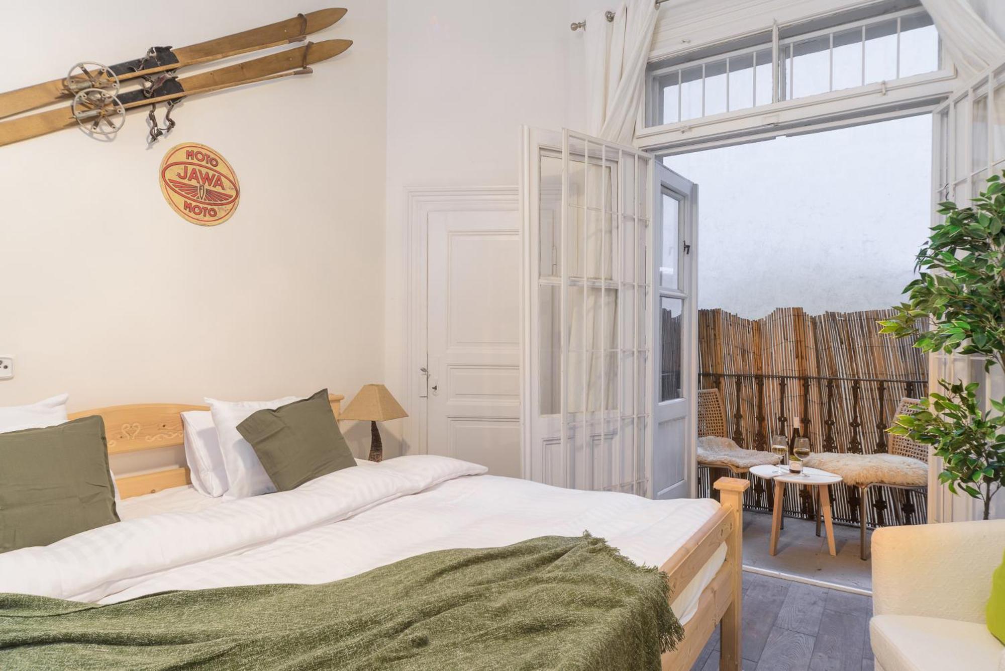 Premium Apart With A Balcony Prague Lejlighed Eksteriør billede