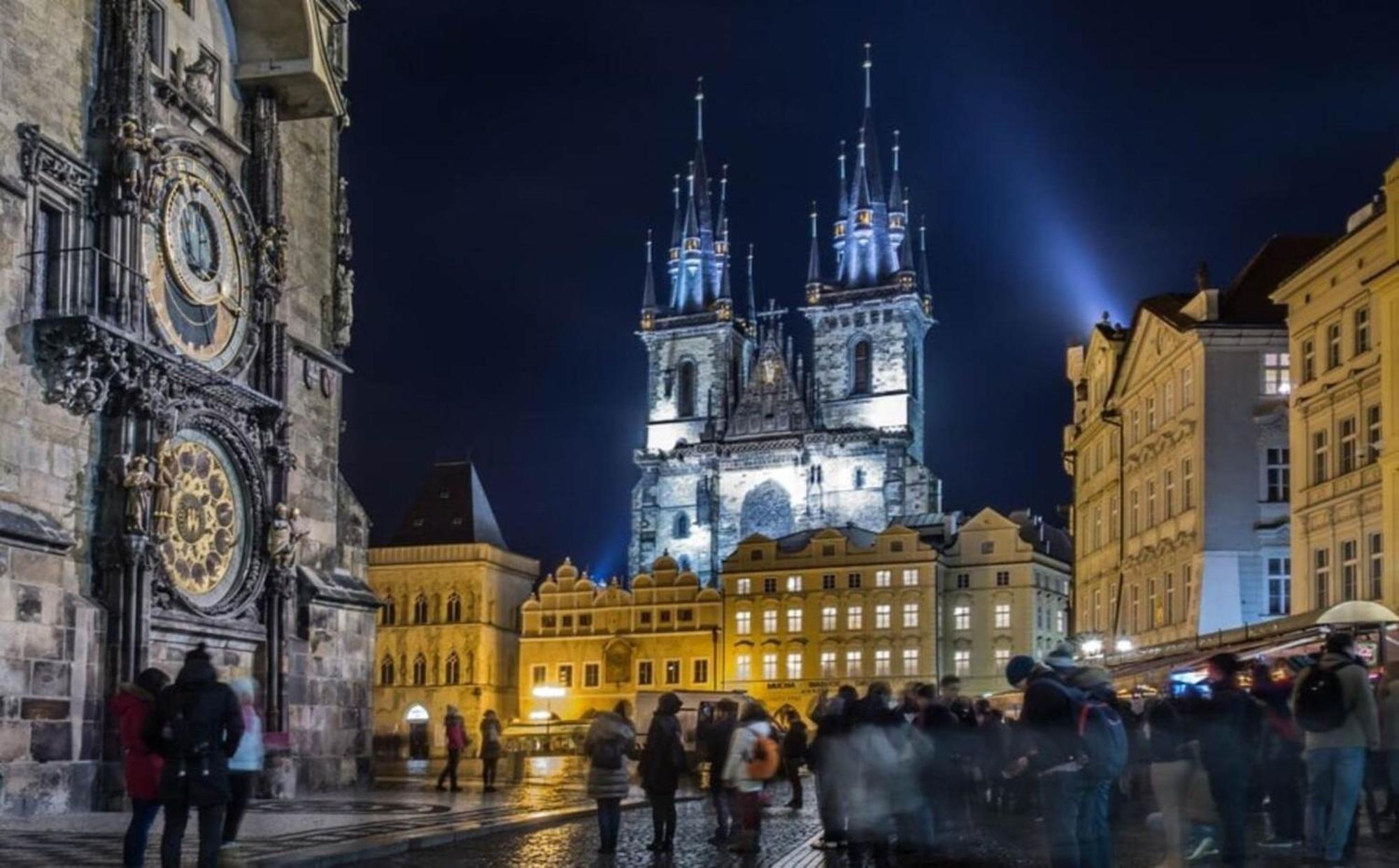 Premium Apart With A Balcony Prague Lejlighed Eksteriør billede